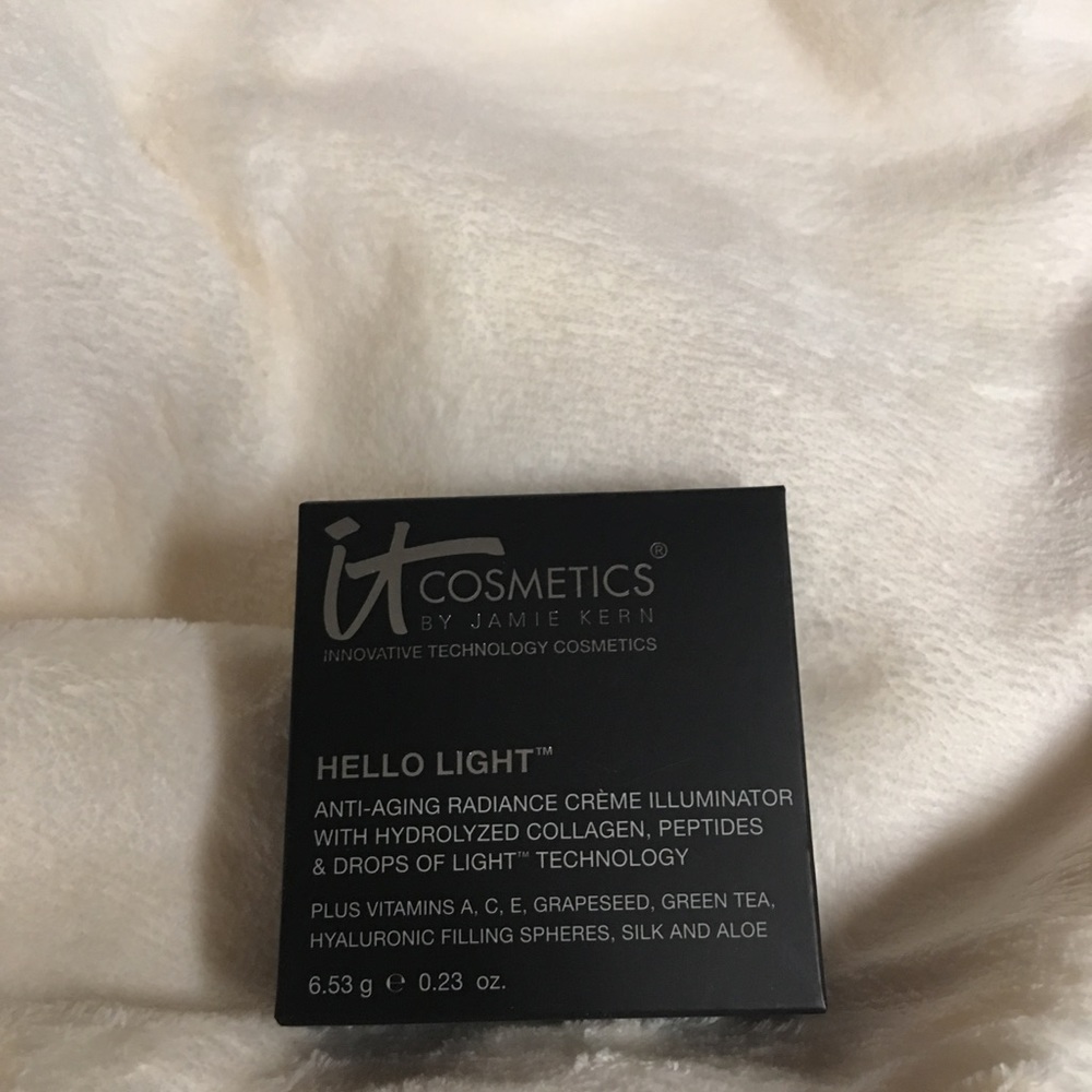 IT hello light